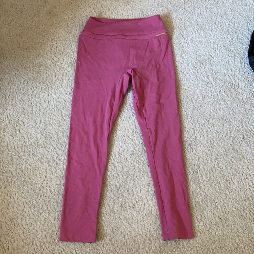 Whitney Simmons Gymshark leggings version 1